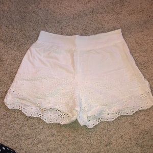 Blu pepper - white shorts